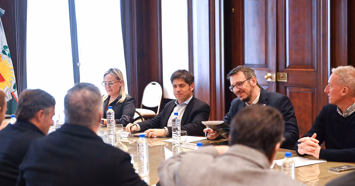 Kicillof desembolsó más de $14.000 millones a municipios y le hizo un reclamo a Diego Santilli