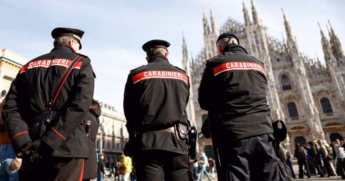 Italia desarticuló una red de espionaje que operaba a favor de RusiaLa investigación, iniciada en 2025, detectó a seis fuentes —entre ellas cuatro militares en activo— que entregaban datos sensibles a cambio de dinero