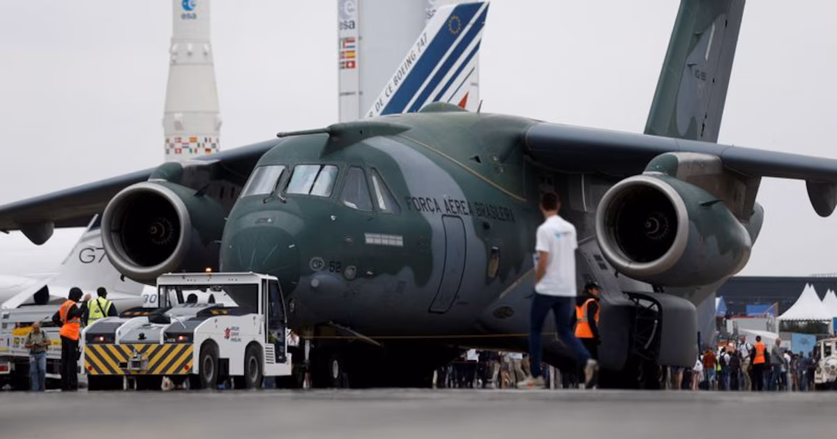 Embraer y Anduril convertirán al C-390 en un avión capaz de lanzar misiles de cruceroPresentado durante la feria de Farnborough, el proyecto busca acercar capacidades de ataque de largo alcance a fuerzas aéreas que no cuentan con bombarderos estratégicos. En Infobae al Mediodía, Andrei Serbin Pont explicó por qué esta innovación podría marcar un cambio de paradigma