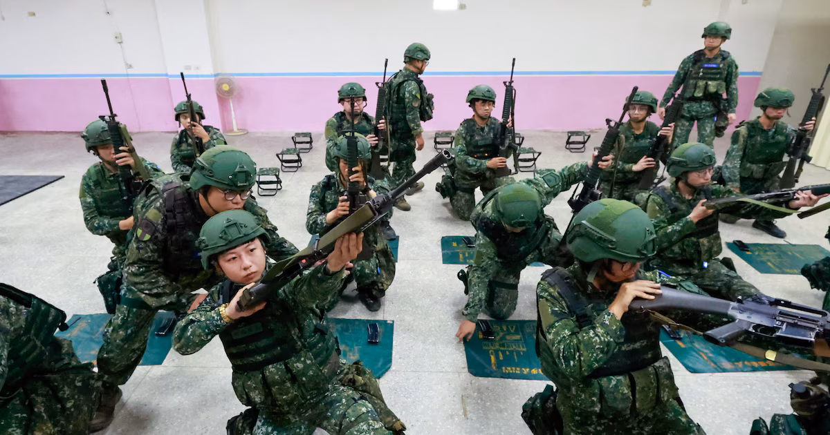 Taiwán pone en marcha el mayor ejercicio militar de su historia ante el aumento de la presencia chinaLa isla movilizará reservistas, reforzará la defensa civil y ensayará escenarios de crisis mientras crece la presión militar de Beijing