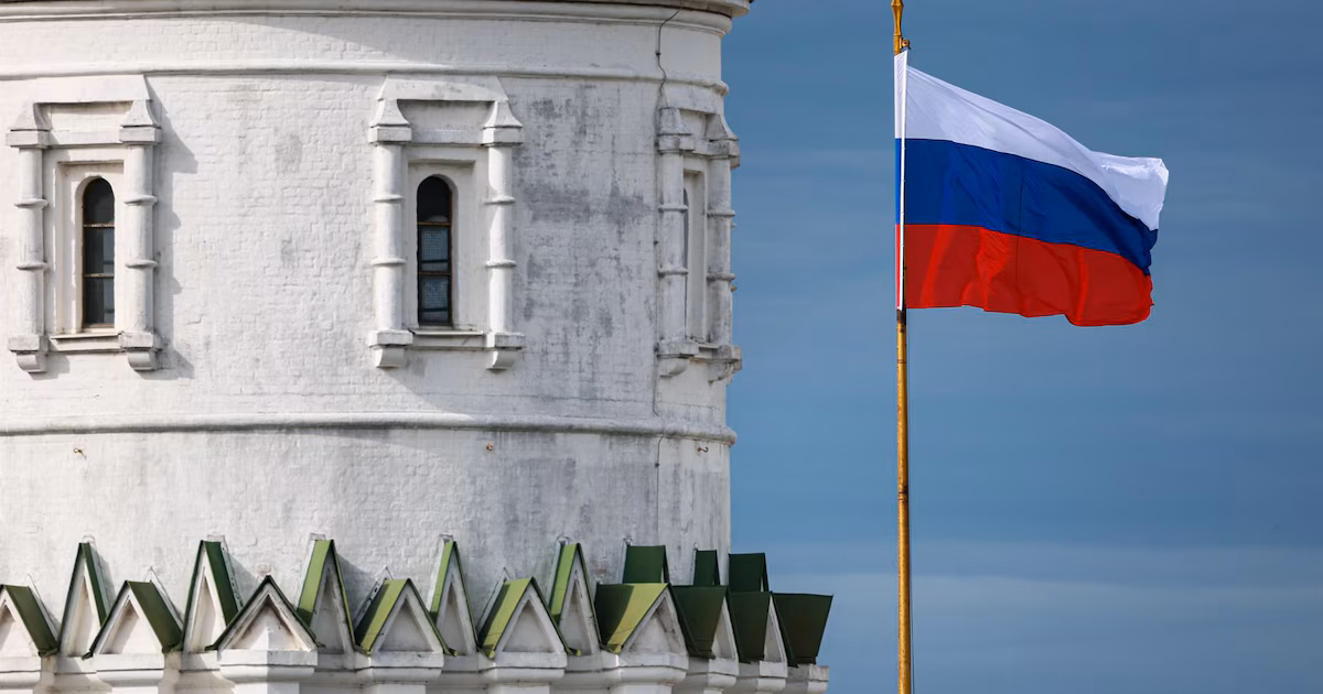 Rusia recibió durante el primer semestre de 2026 la cifra más baja de turistas extranjeros desde el inicio de la guerra con UcraniaEl balance contabilizó 2,99 millones de visitantes entre enero y junio, casi un 20% menos que un año antes y el peor registro desde 2021