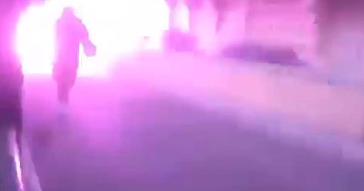 La fiscalía ucraniana difundió un video del atentado con bomba en Mónaco en el que resultó herido un magnateEl fiscal general ucraniano Ruslan Kravchenko dijo en Telegram que la grabación procede de una cámara de vigilancia instalada por los presuntos autores para comprobar que el ataque se ejecutara