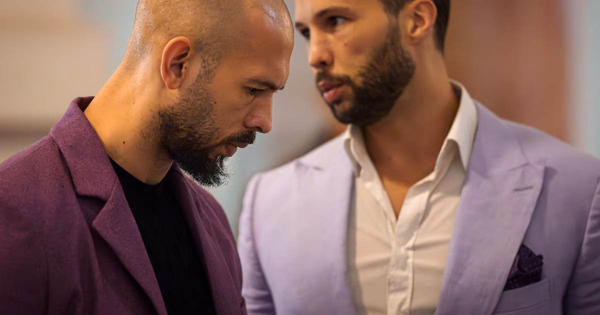 Arresto de los hermanos influencers Andrew y Tristan Tate: cargos, antecedentes y posible extradiciónLa detención apunta a acusaciones formuladas por fiscales británicos, que incluyen hechos atribuidos a cuatro denunciantes y conductas ocurridas entre 2010 y 2017, con delitos de violación, agresión y trata