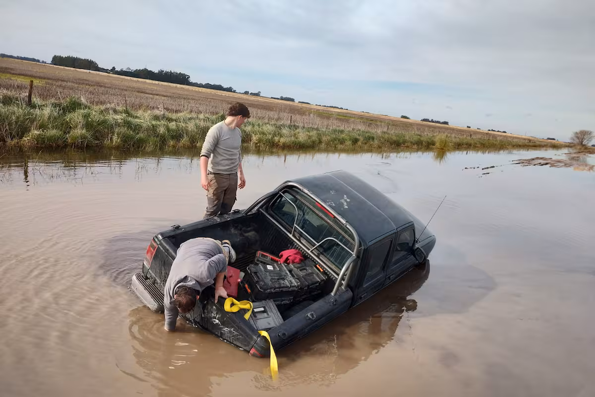 “Hay gente aislada”: cerca de 25.000 hectáreas están afectadas en Necochea por los anegamientos y la cosecha quedó frenada