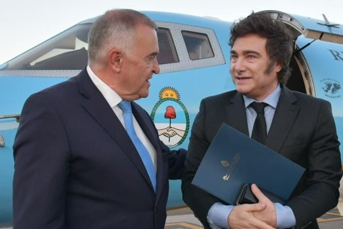 Milei  viaja a Tucumán. Espera una foto de Santilli con gobernadores afines y no tener que cruzarse con Victoria Villarruel