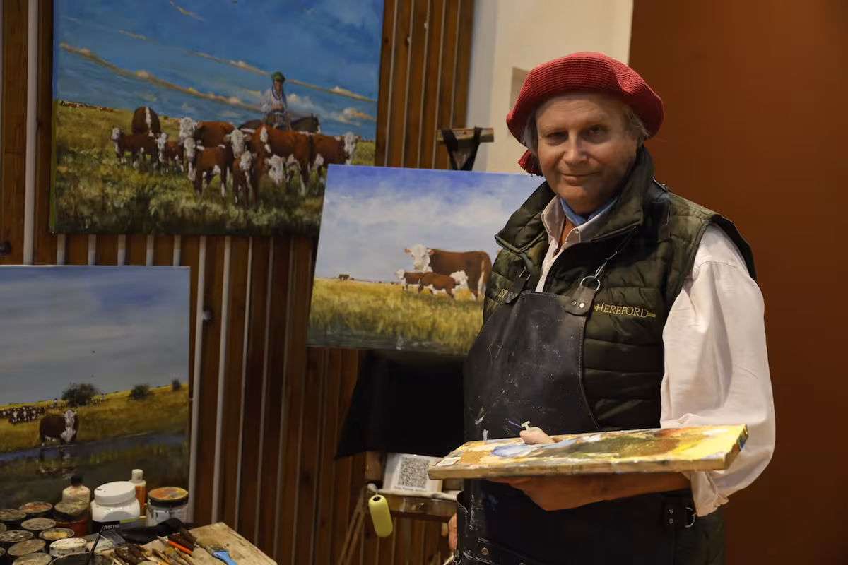 “Minga de rodillas”: expone en la Rural el pintor de un cuadro que reflejó un momento muy tenso en el país