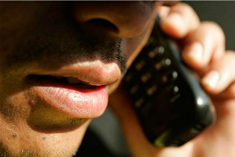 Estafa telefónica en Paraná: detuvieron a un hombre acusado de robar 50 mil dólares