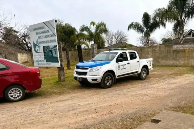 Funcionaria policial fue hallada gravemente herida con un disparo y la Justicia investiga el hecho