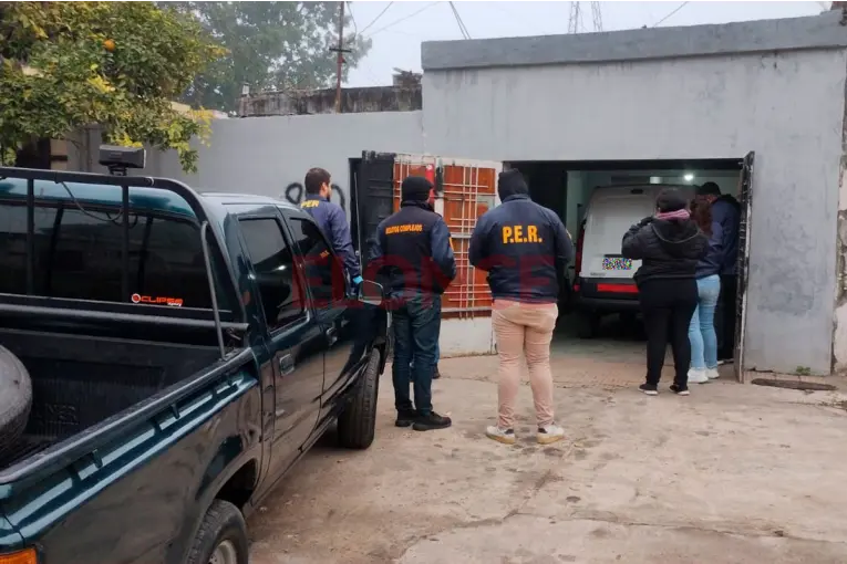 Falsa denuncia por robo de un auto: realizaron allanamientos en Paraná y secuestraron documentos