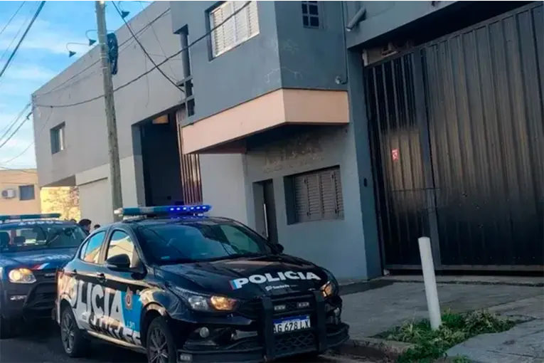 Boqueteros robaron $120 millones y US$3 mil de una distribuidora de Santa Fe