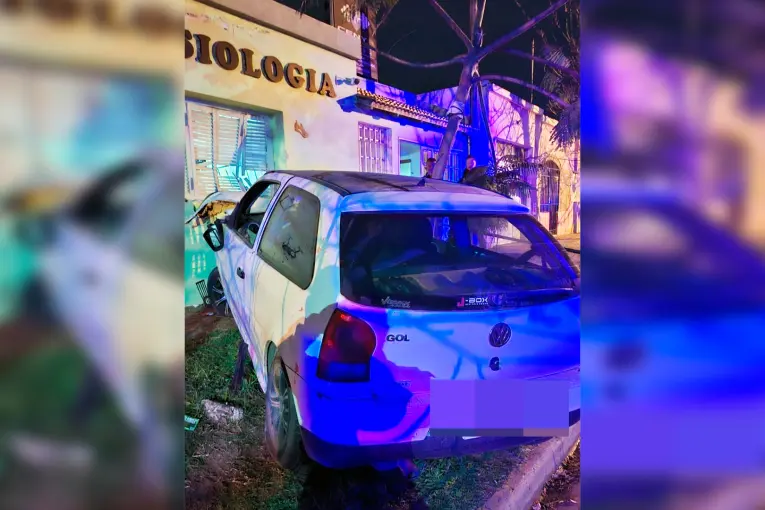 Automovilista alcoholizado chocó contra un consultorio de kinesiología en Paraná