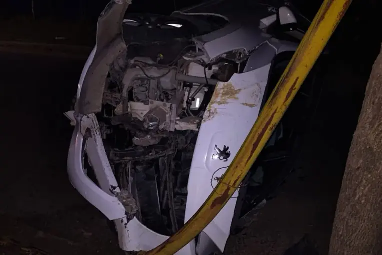Chocó varios autos en Gualeguaychú, volcó e intentó escapar antes de ser detenido