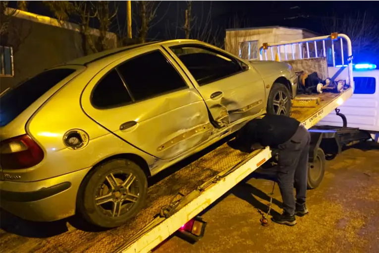 Detuvieron al conductor acusado de abandonar a un policía tras un grave choque