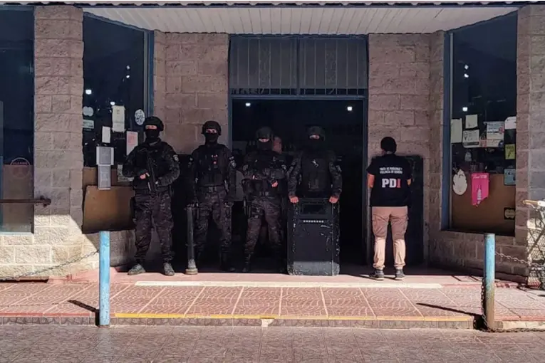 Imputaron a la dueña de un supermercado en Santa Fe por grabar a niñas sin autorización