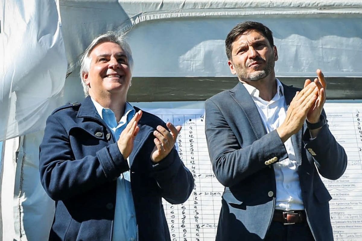 Operativo reelección. Pullaro y Llaryora se acercan a Santilli, pero continúan marcando diferencias con Milei