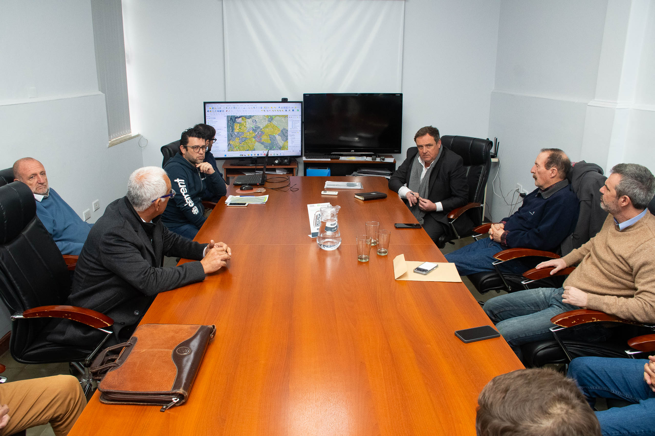 La provincia planifica junto a vecinos y productores mejoras en caminos rurales de Federal