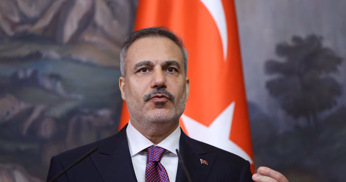 Turquía afirmó que Egipto podría sumarse al pacto de defensa regional firmado con Arabia Saudita y Pakistán“En la visión de nuestro presidente (Recep Tayyip Erdogan), no deberíamos limitarnos a tres países, sino que deberíamos expandirnos aún más”, sostuvo el canciller turco respecto a las posibles adhesiones a la alianza