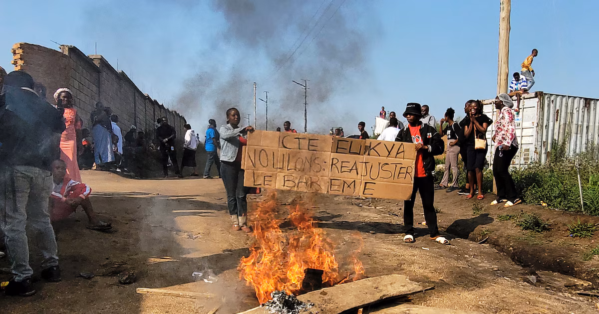 La OMS afirmó que el brote de ébola en África está superando la capacidad de respuesta para combatirloSegún el Ministerio de Salud de República Democrática del Congo, hasta el lunes pasado se registraron 3.874 casos confirmados y 1.751 muertes. El titular del organismo internacional aseguró que “el número de nuevos casos se duplica en algunos puntos críticos”