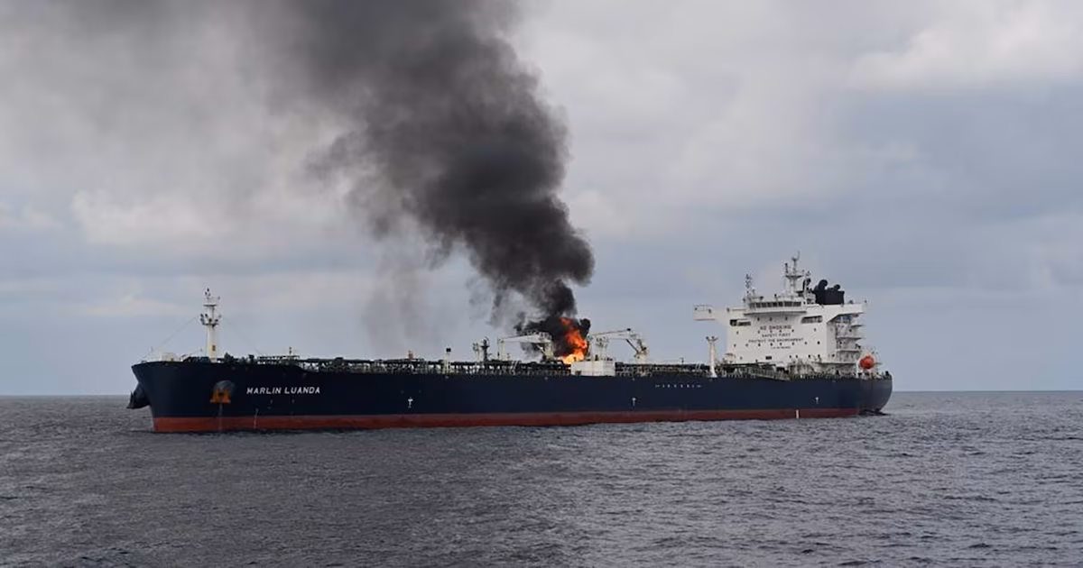 Ataque en el mar Rojo: un proyectil hundió un buque mercante de bandera india frente a las costas de YemenLos 14 tripulantes fueron rescatados con vida por las fuerzas de seguridad yemeníes. Nueva Delhi condenó el incidente y reclamó garantías para la navegación comercial