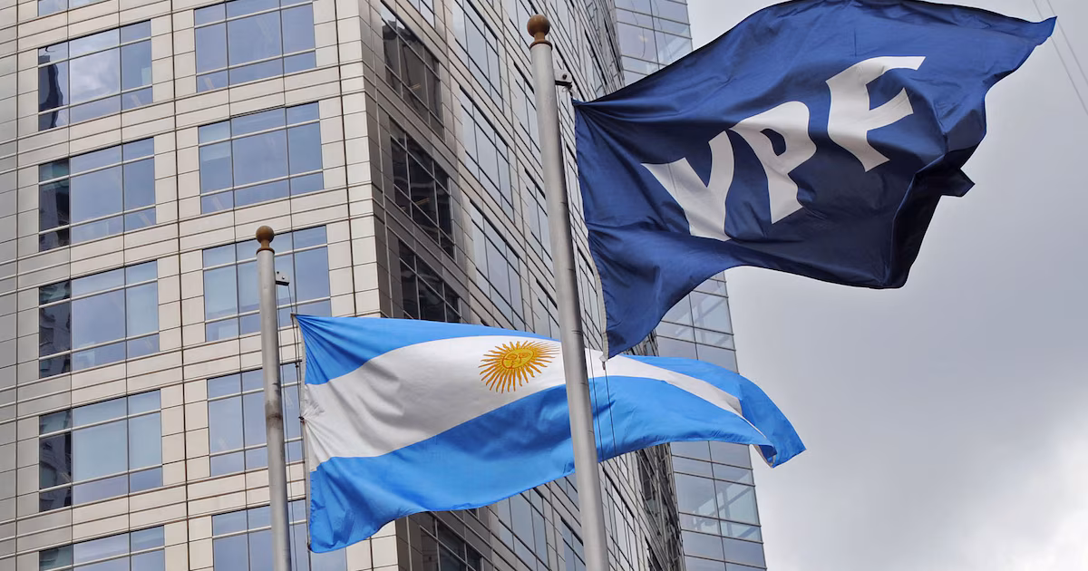Las acciones de YPF suben fuerte en Wall Street después de presentar un balance récord