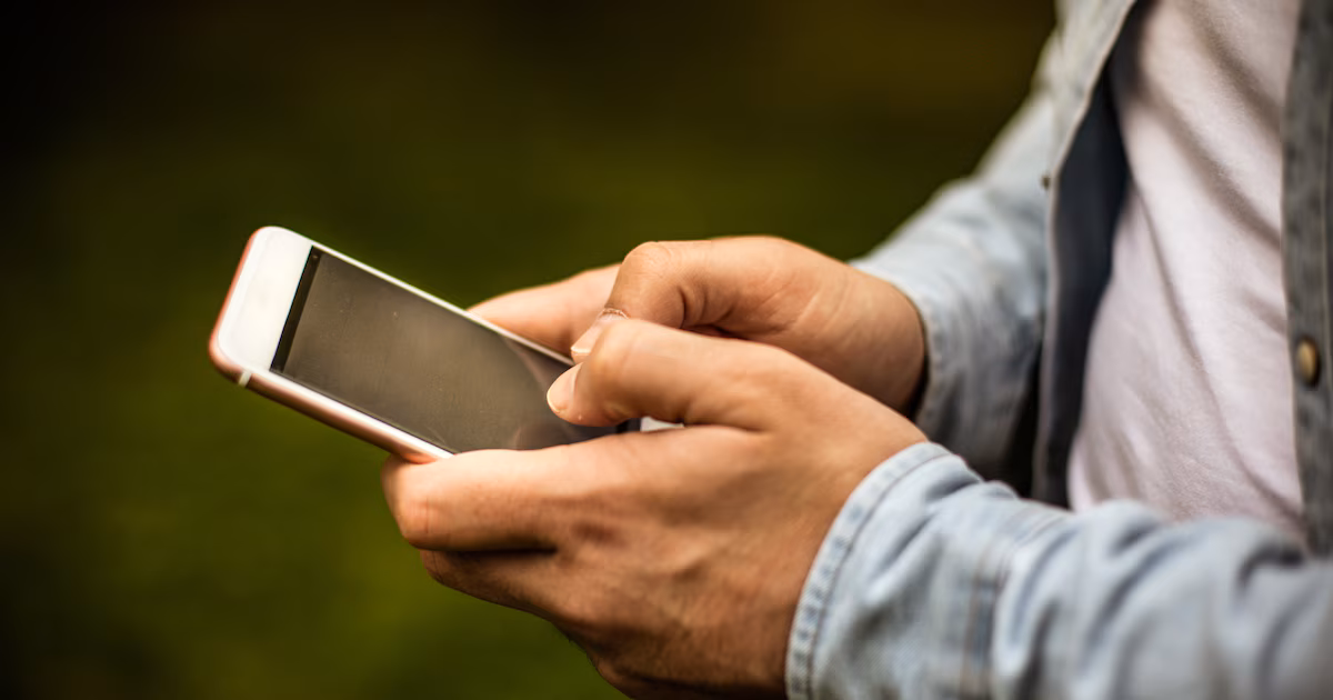 El gobierno porteño declaró la emergencia por el robo de celulares y endurece los controles en la venta de equipos usados
