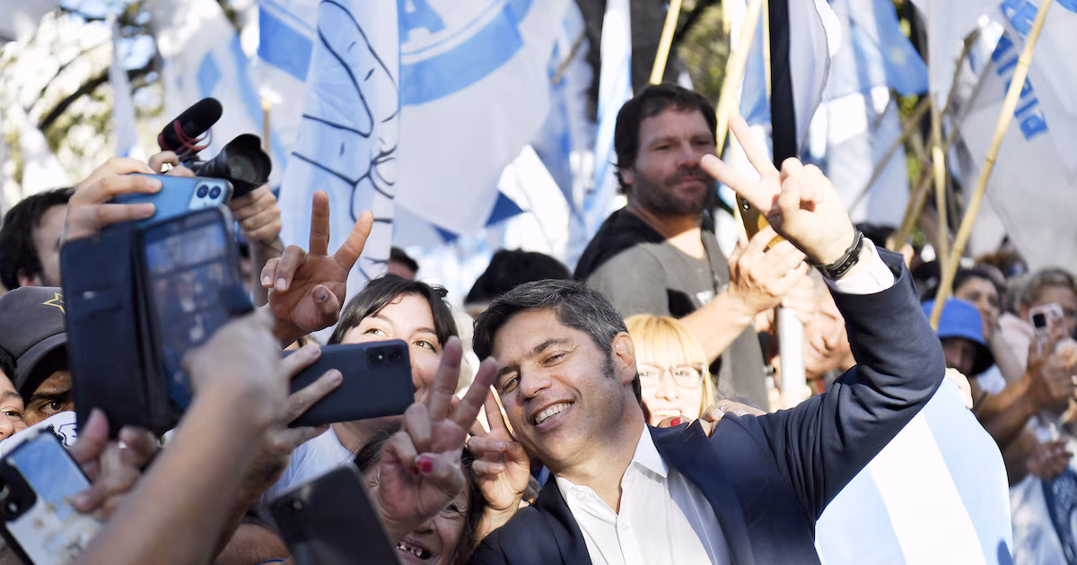 Kicillof teje lazos con sectores del peronismo federal y retrasa la negociación con Máximo Kirchner y Massa