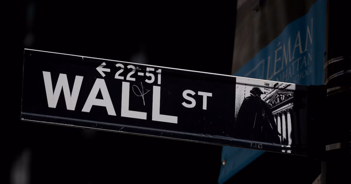 Wall Street reduce su exposición en Argentina: hay alerta por la baja del apoyo al Gobierno