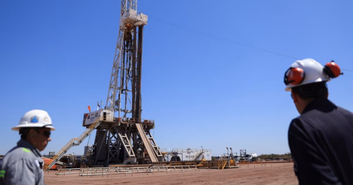 YPF vendió dos bloques petroleros en Mendoza por USD 405 millones para financiar su expansión en Vaca Muerta