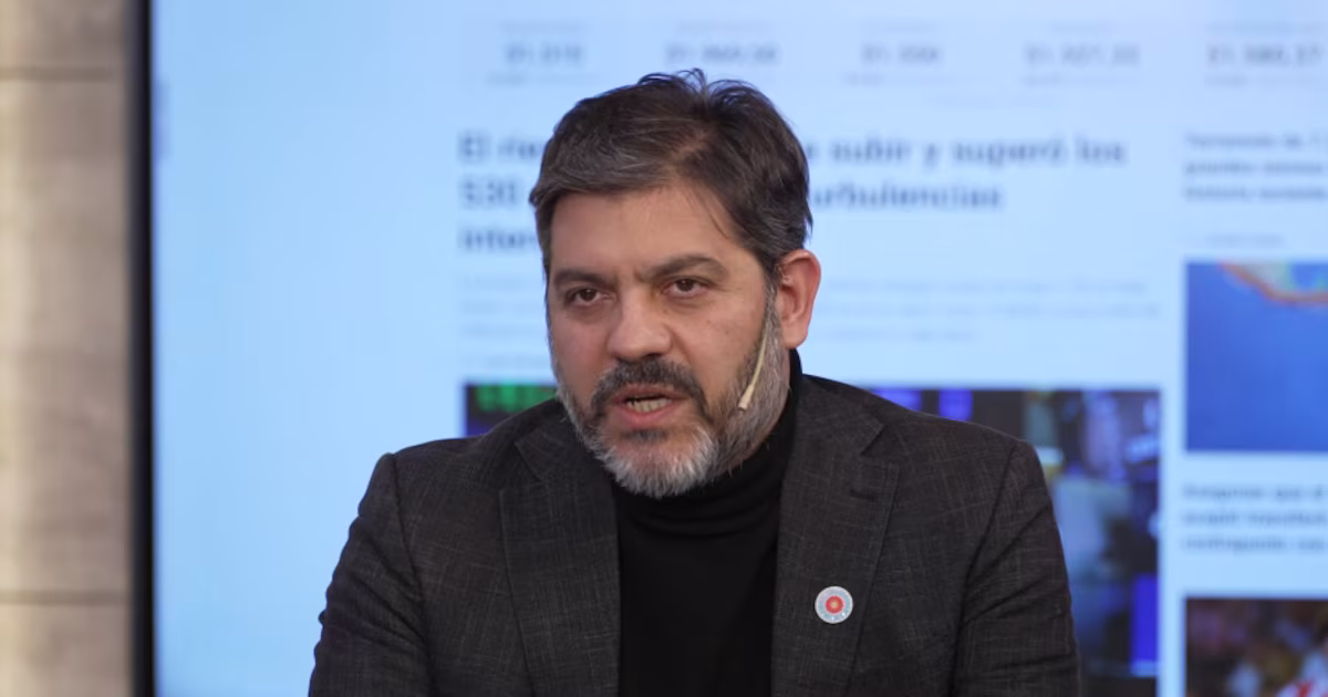 Carlos Bianco: “No puede ser Cristina Kirchner el eje principal de una campaña política”
