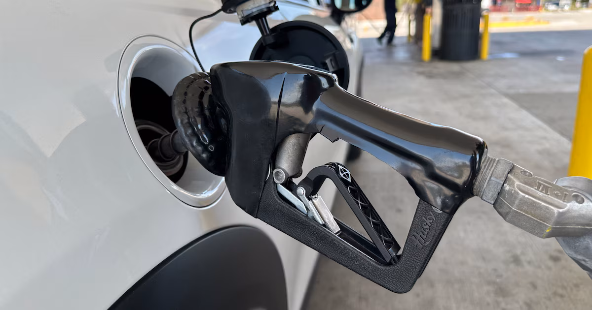 Eléctrico, híbrido o naftero: cuáles son los autos 0 km que menos gastan por kilómetro