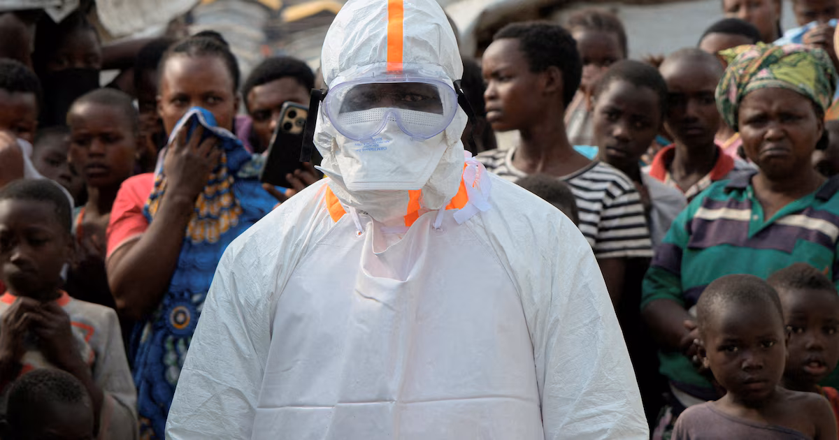 Se acelera el brote de ébola en el Congo: los muertos superan los 1.700 en los últimos tres mesesEl epicentro está en Ituri, una región remota del este congoleño donde la inseguridad, la falta de fondos y las dificultades de acceso frenan cada intento de contener un virus que ya infectó a 3.802 personas