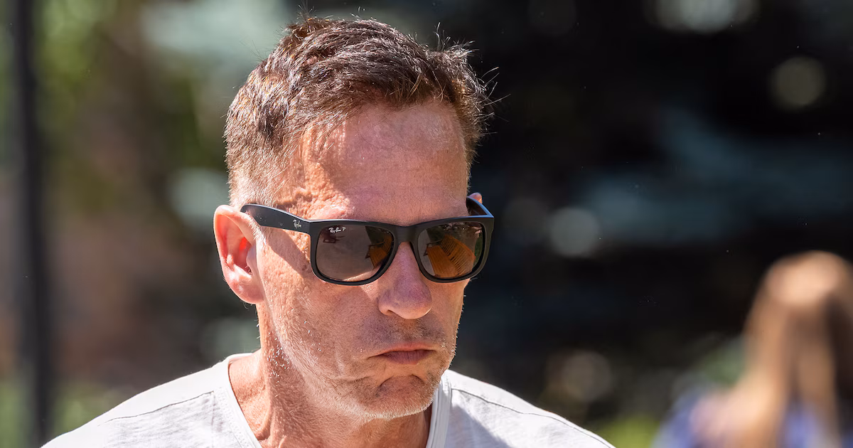 Por qué Peter Thiel se convirtió en un blanco de la oposición antes de las presidenciales, según Bloomberg