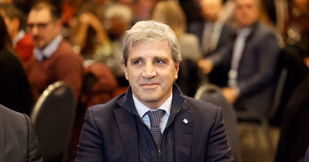 El Gobierno consiguió otros USD 50 millones para pagar la deuda y renovó el 100% de los vencimientos en pesos