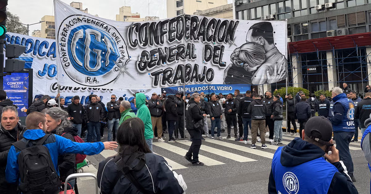 Marcha de los endeudados, en vivo: las últimas noticias de la movilización de la CGT y organizaciones sociales