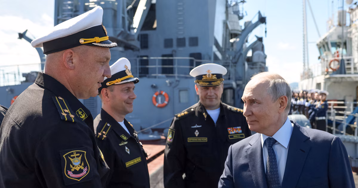 Contundente respuesta de Takaichi a la visita de Putin a las islas Kuriles en un buque de guerra: “Son parte de Japón”La primera ministra nipona dijo que evalúa “medidas apropiadas” tras la provocación del mandatario ruso en los llamados “Territorios del Norte”. El archipiélago fue ocupado por Moscú en los últimos días de la Segunda Guerra Mundial y ambos países nunca firmaron la paz