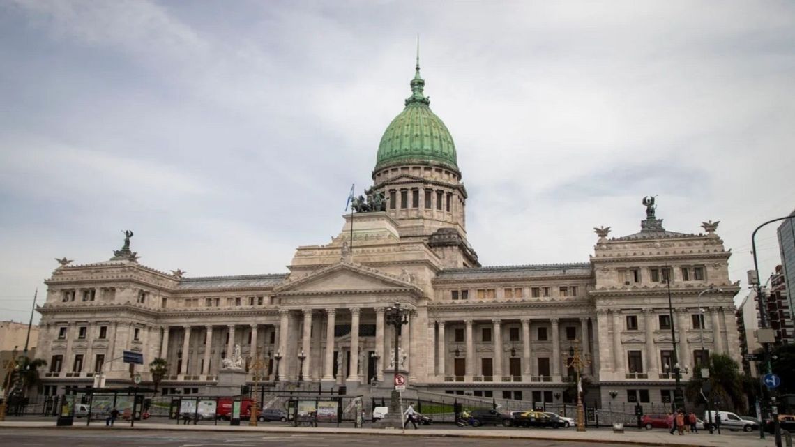 Dónde serán los cortes por la movilización en el Congreso contra la Ley de Tierras y qué ocurrirá con el transporte público que pasa por all