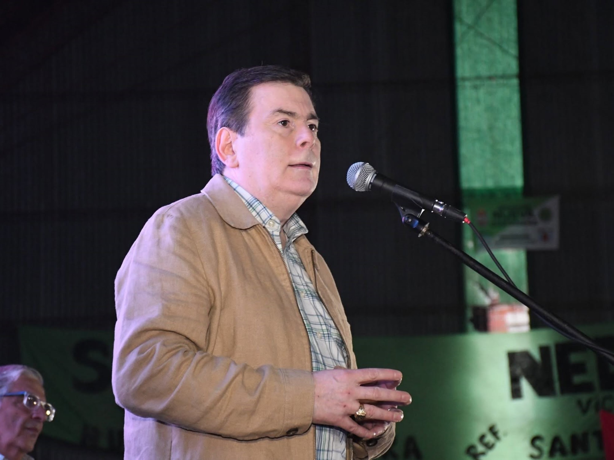 Gerardo Zamora tildó de “colaboracionistas” a cuatro gobernadores y aseguró que le pidieron plata a Milei para pagar aguinaldos a cambio de apoyar la política económica