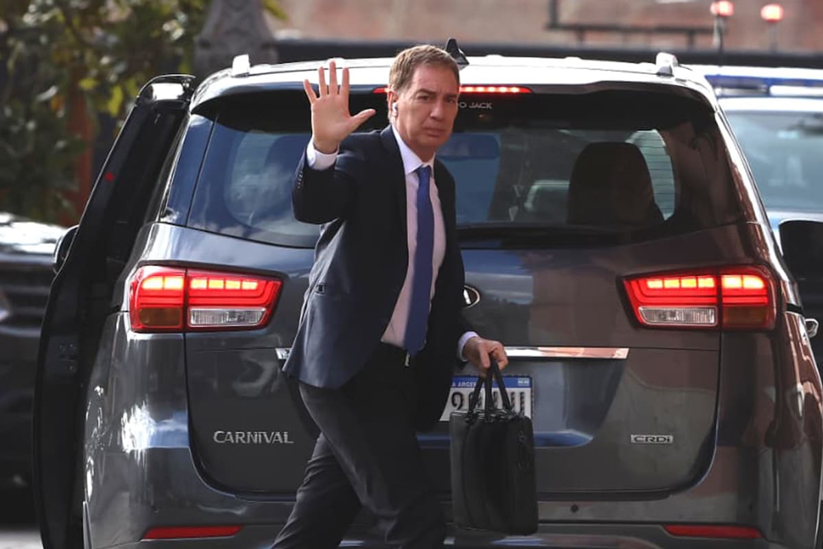 Rumbo a 2027. La Libertad Avanza y el peronismo se disputan el apoyo electoral de un grupo de gobernadores