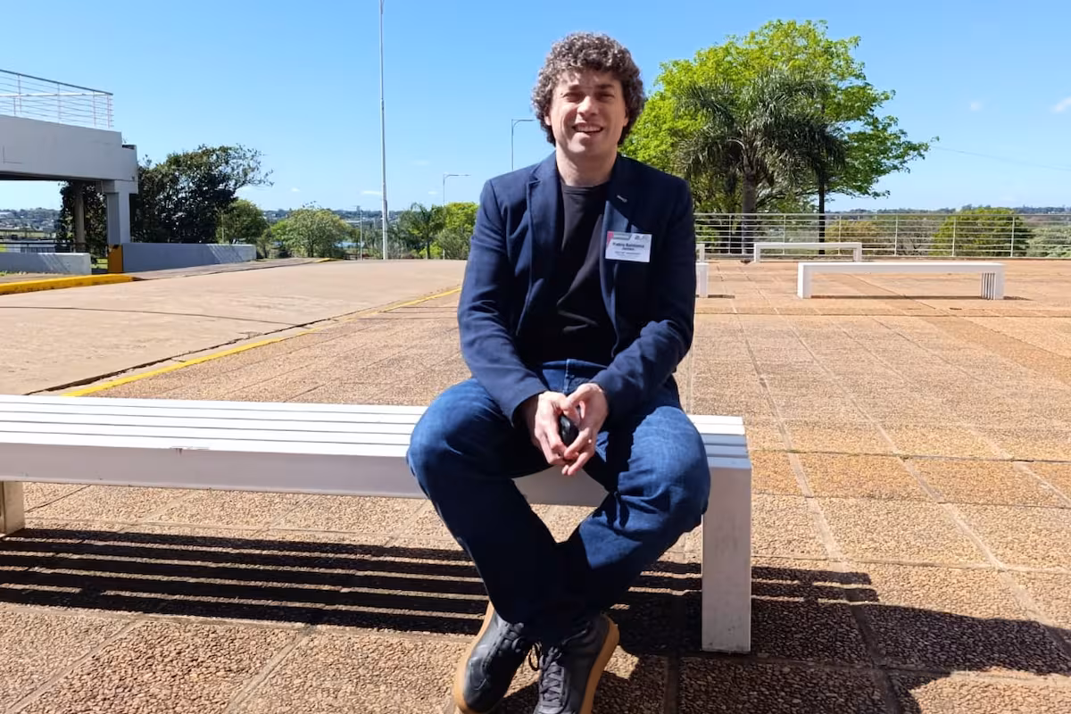 Tiene 40 años: quién es el empresario que convenció a Sigman a invertir US$20 millones y busca revolucionar la construcción con un material de lujo