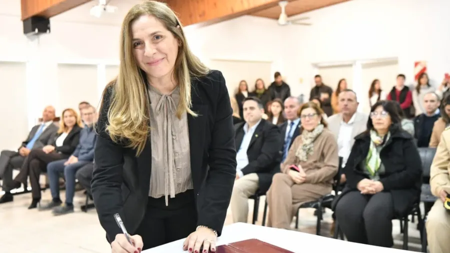 El Superior Tribunal de Justicia se reunió en Villa Paranacito y juró la nueva jueza de Paz
