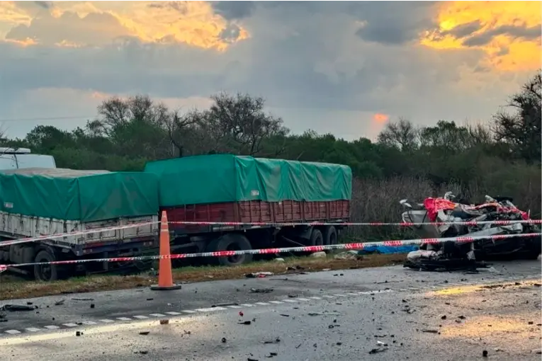 Médica entrerriana lucha por su vida tras choque fatal en autopista Rosario–Santa Fe