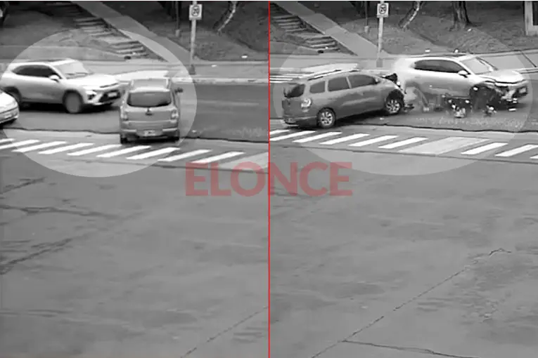 Choque entre dos camionetas en avenida Laurencena: video del momento del accidente