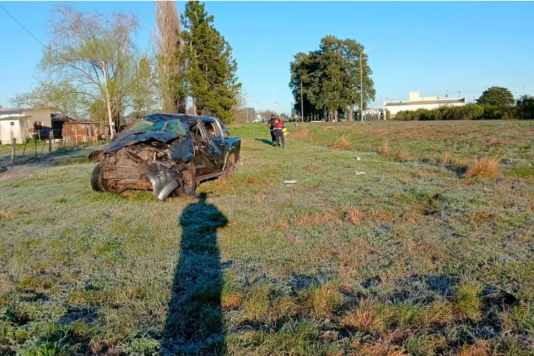 Un exfutbolista entrerriano murió tras volcar con su camioneta en localidad del departamento Gualeguaychú
