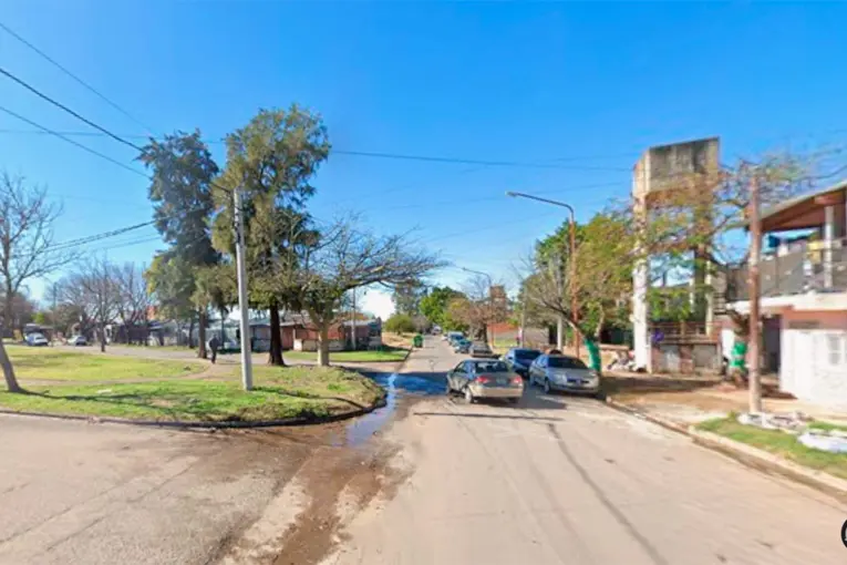 Abría el portón de su casa en Paraná y fue golpeado por un ladrón que intentó ingresar a la vivienda