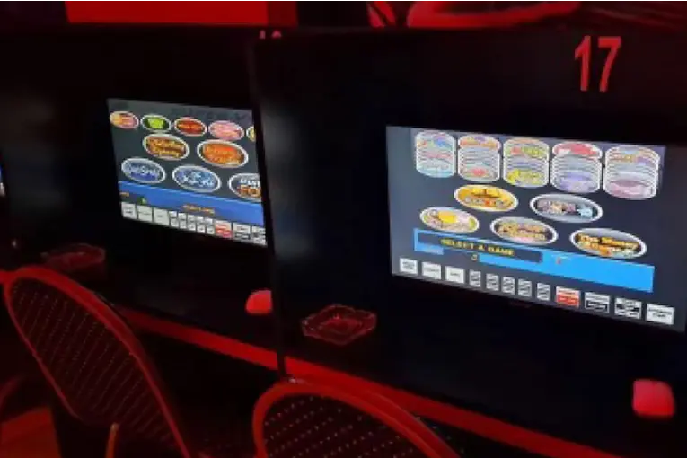 Simulaba tener un ciber, pero explotaba un casino clandestino: fue condenado a tres años