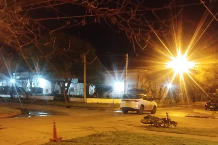Fuerte accidente en Villaguay: motociclista sufrió graves lesiones y dio positivo de alcohol