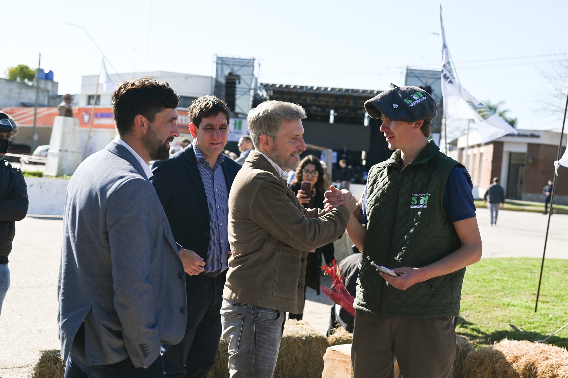 En la Expo Rural de Hasenkamp Frigerio aseguró que nunca más en la provincia habrá un gobierno enfrentado al sector productivo entrerriano