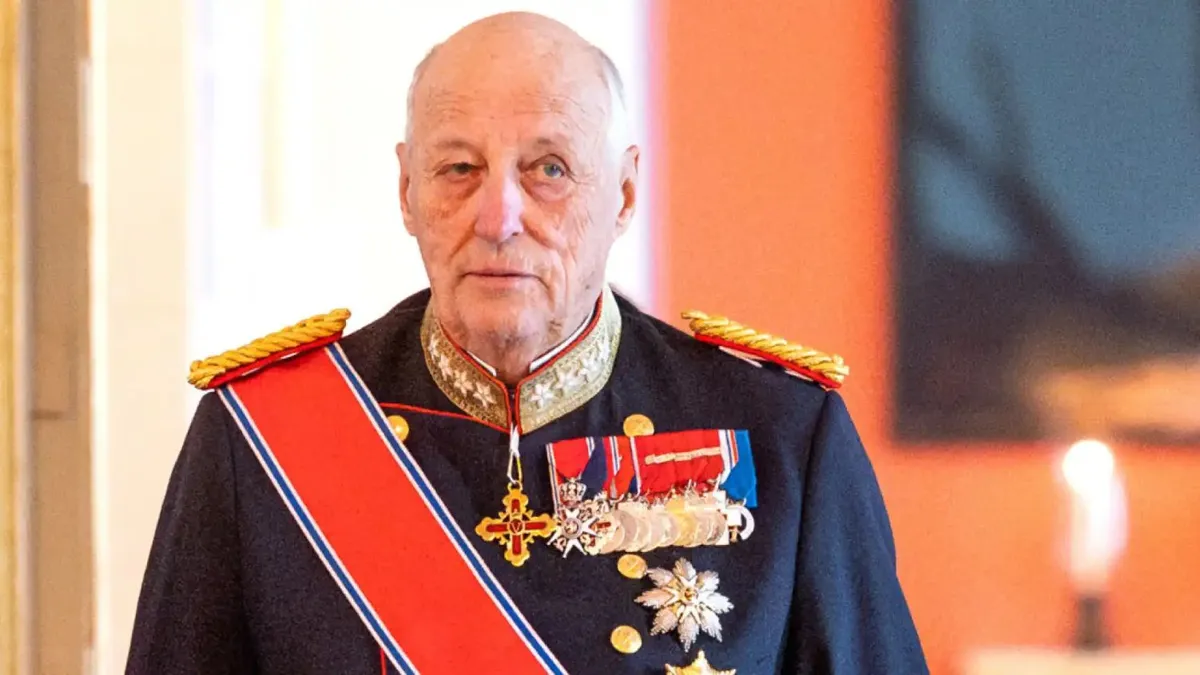 Empeoró el estado de salud del rey Harald de Noruega: está internado por una infección bacteriana