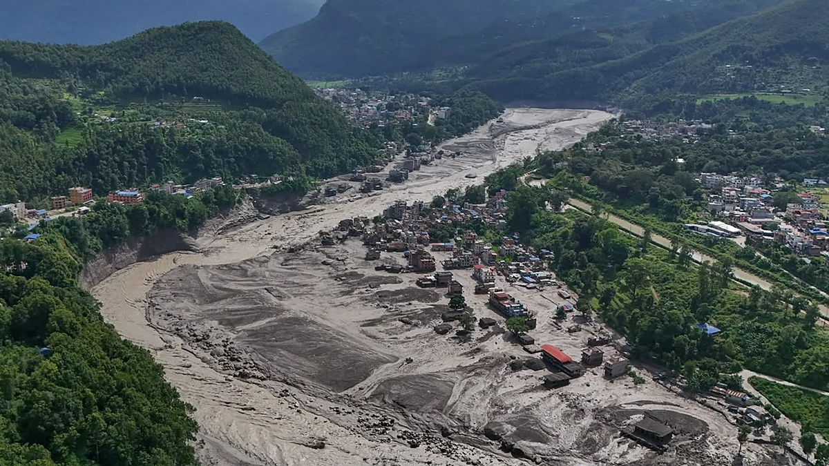 La riada en Nepal pudo haber sido consecuencia del deshielo provocado por el calentamiento global en el Himalaya