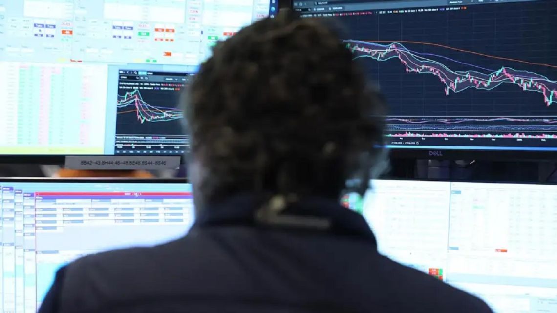 La economía atada al mástil ante la desconfianza de los mercados